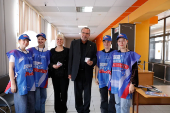 Переехавшие из Германии в Нижегородскую область Ремо и Биргит Кирш проголосовали на выборах президента РФ