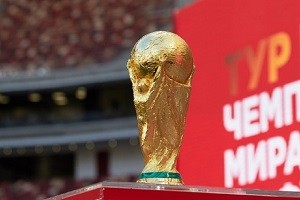 Кубок Чемпионата мира по футболу встретили в Самаре