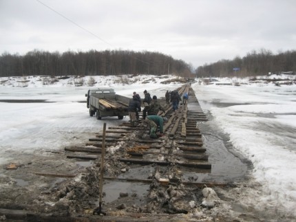 Ледовая переправа через реку Сура между Нижегородской областью и Чувашией закрыта