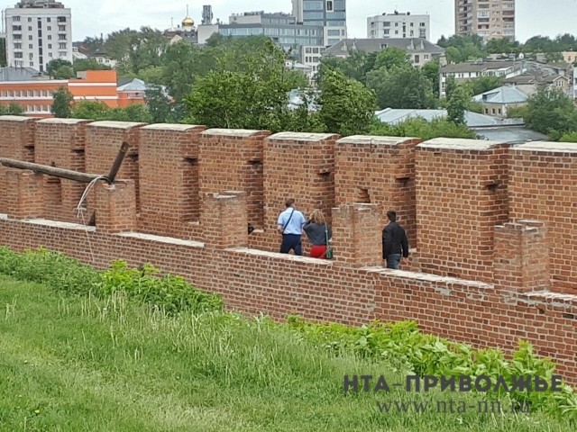 Около километра кровли повреждено в Нижегородском кремле ураганом 30 мая