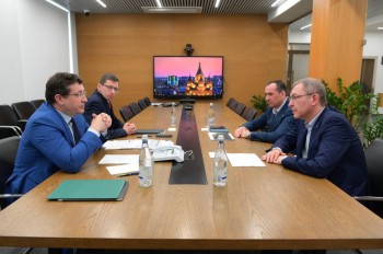 Глеб Никитин провел встречу с председателем Волго-Вятского банка Сбербанка Александром Анащенко