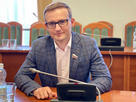  Интернет-конференция зампредседателя комитета по социальным вопросам ЗС НО Игоря Седых